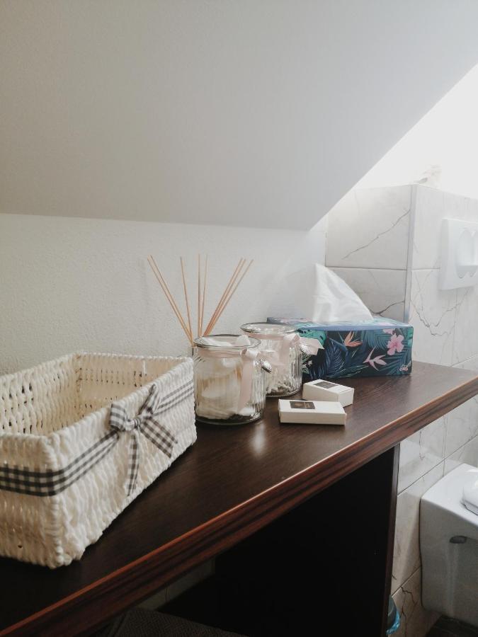 Apartman Pri Parku Sered' Extérieur photo