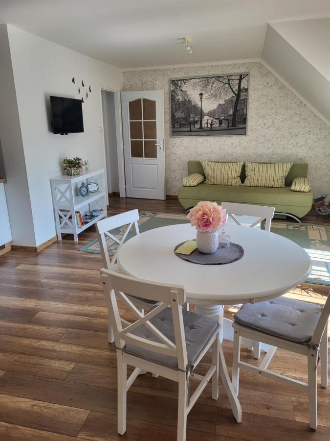 Apartman Pri Parku Sered' Extérieur photo